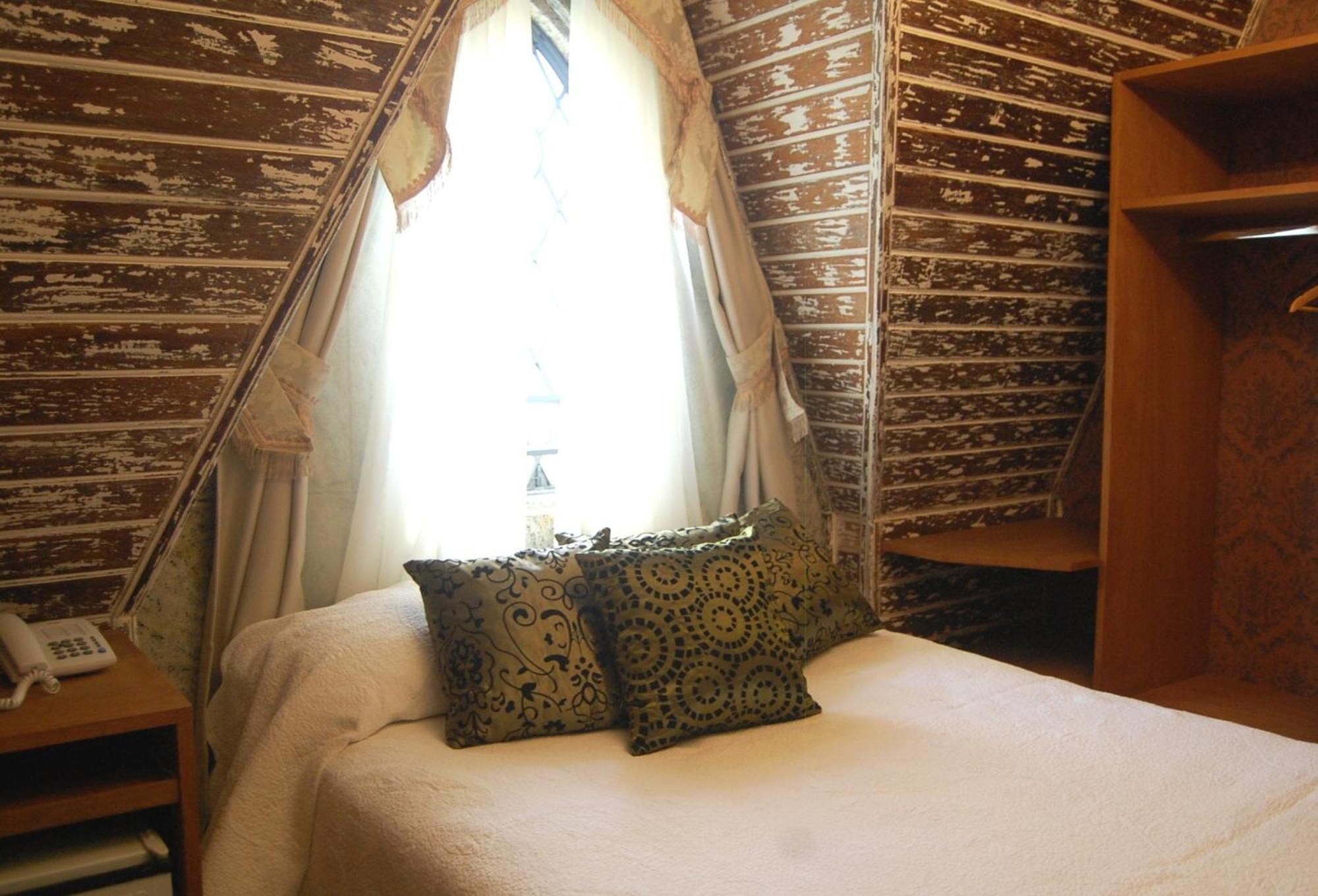 Castelo De Itaipava - Hotel, Eventos E Gastronomia Rom bilde